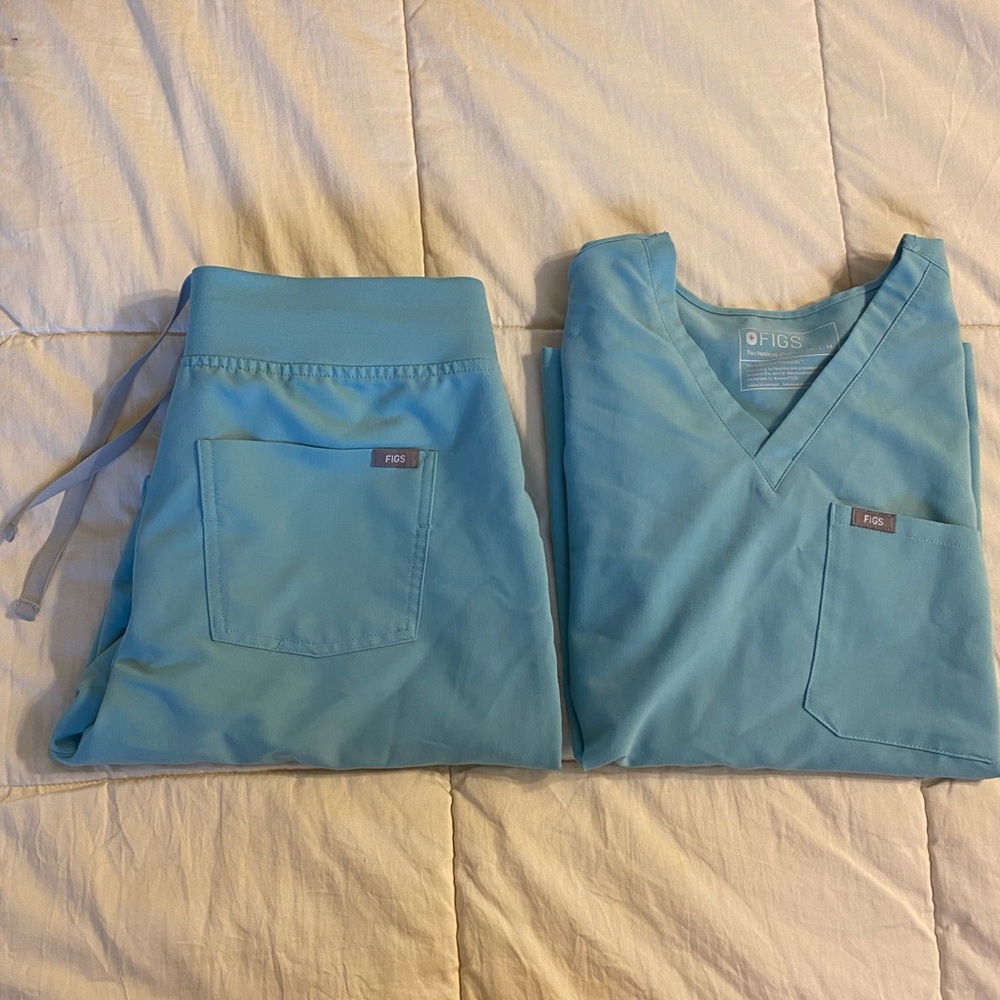 Teal Figs Scrub set